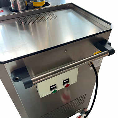 Индустриальный пылесос EVOline IVC 1100-30
