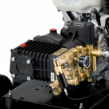 Автономный аппарат высокого давления LAVOR Professional Thermic 13 H (с двигателем Honda)